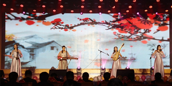 11、股份公司樂器演奏.jpg