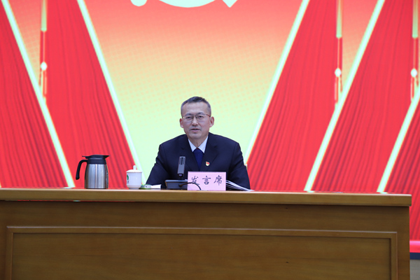 集團黨委書記、董事長劉家昌代表上一屆600副本.jpg
